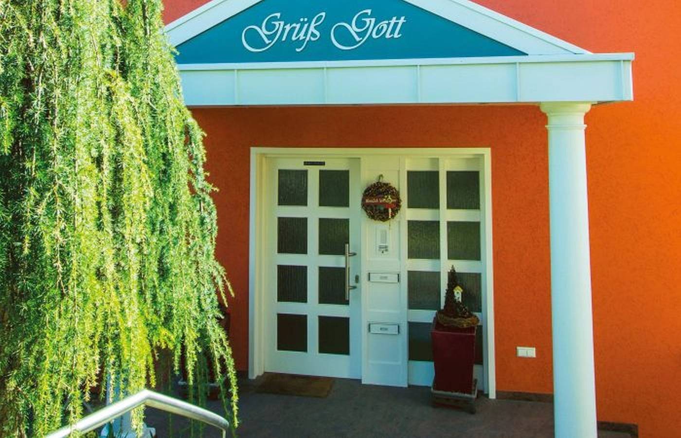 Ganze Wohnung, Apartment „Hornisgrindeblick“ mit Bergblick, Balkon und Wlan in Renchen, Mittlerer Schwarzwald