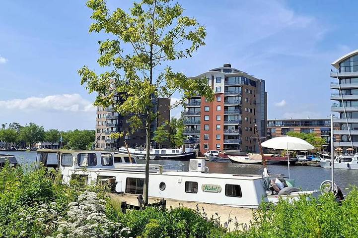 Péniche pour 4 personnes dans Wormer