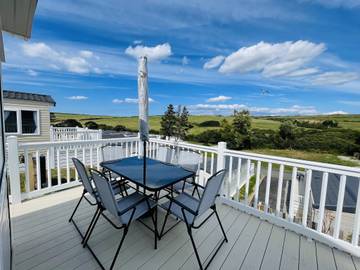 Lodge for 8 People in Newquay, Cornwall, Photo 4