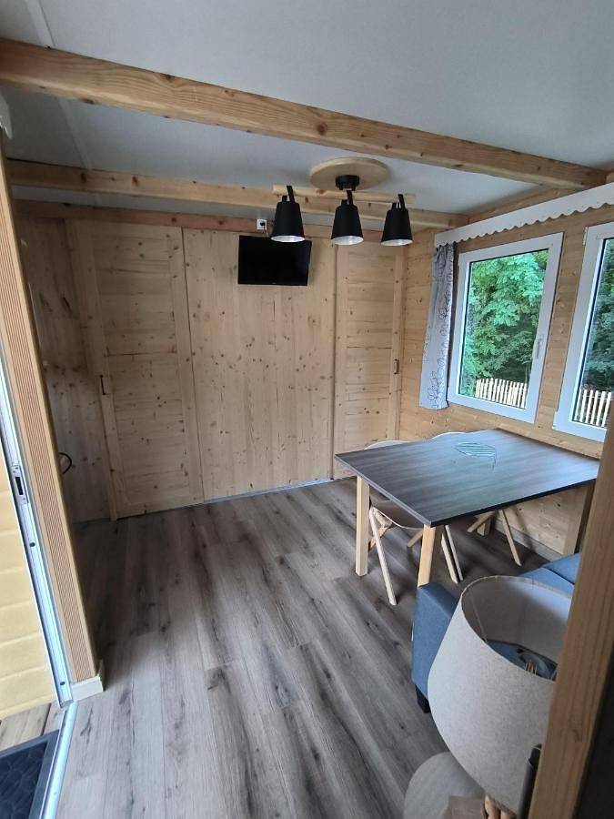 Camping pour 4 personnes, avec jardin et piscine ainsi que terrasse et jacuzzi dans le Vercors - 3