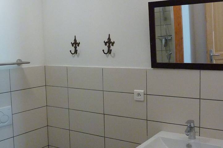 Location de vacances pour 6 personnes, avec terrasse et jardin, animaux acceptés à Berlou - 4