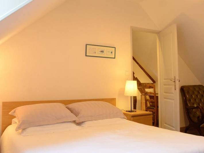 Renoviertes Steinhaus nahe Beaune, 2 Schlafzimmer, privater Garten, Klimaanlage, Parkplatz in Vignoles, Beaune und Umgebung
