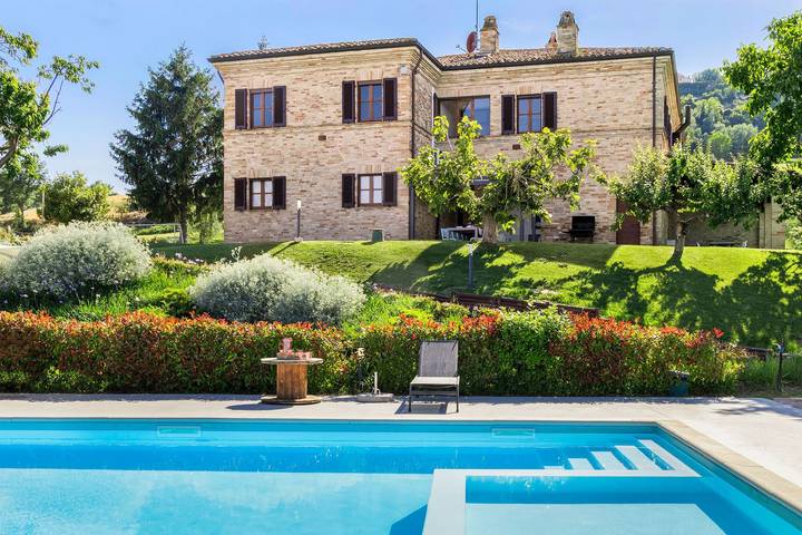 Villa con piscina per 18 persone, con Giardino e Piscina nelle Marche