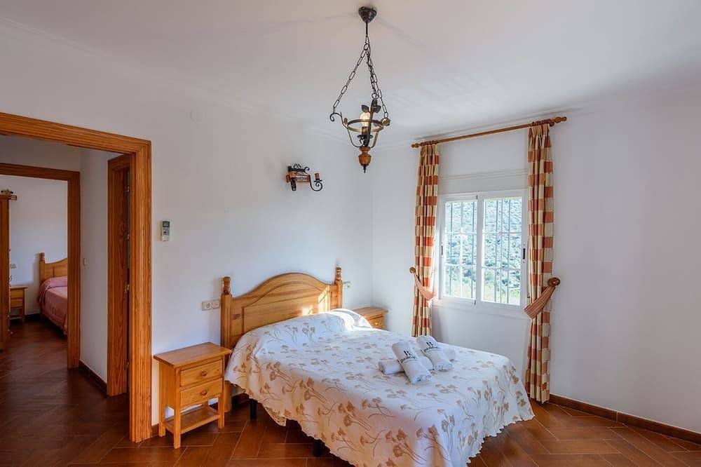Villa el Terral Riogordo by Ruralidays in Riogordo, Provincia de Málaga