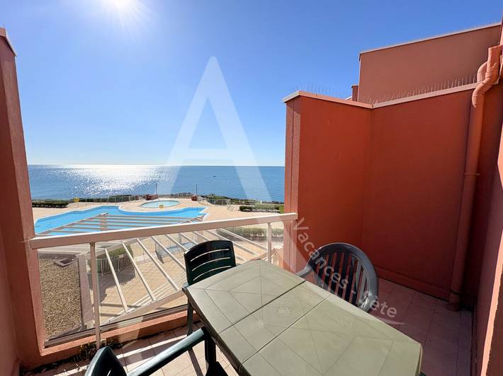 Gîte pour 4 personnes, avec terrasse, adapté aux familles dans Plage Lazaret - 2