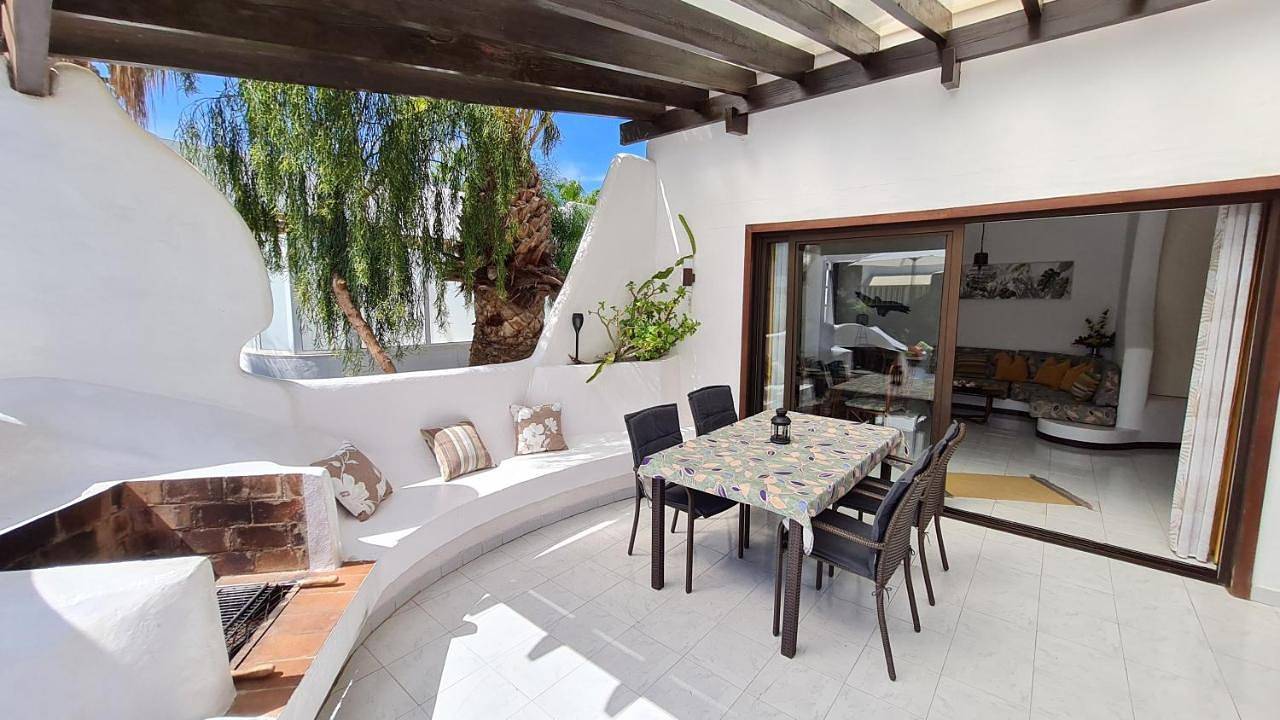 Two-Bedroom Chalet in Solana Matorral, Pájara