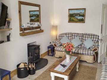 Holiday Home for 14 People in Cemaes, Isle of Anglesey, Photo 2
