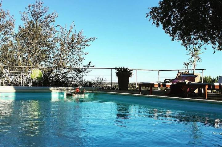 Location de vacances pour 6 personnes, avec terrasse ainsi que jardin et jacuzzi à Portel-des-Corbières