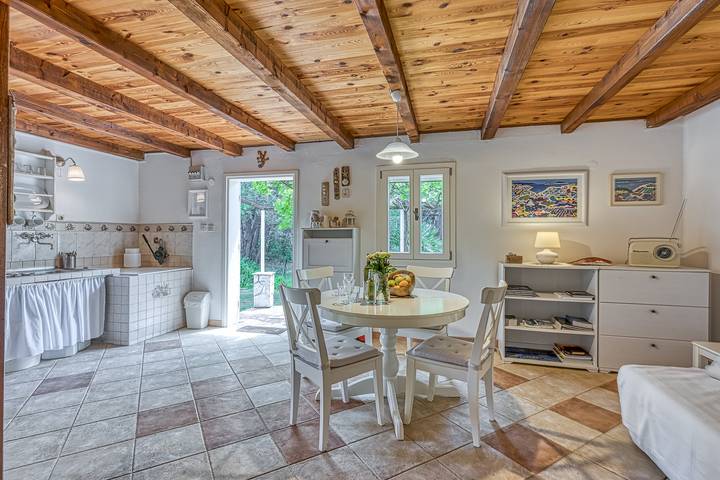 Ferienhaus für 4 Personen, mit Terrasse, mit Haustier auf Lošinj