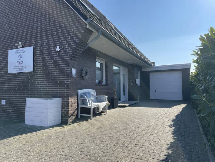 Ferienwohnung für 2 Personen, mit Terrasse und Garten in Neuharlingersiel