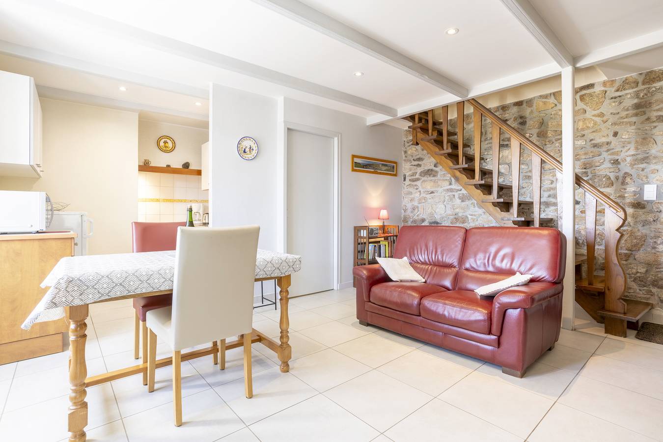 Holiday Home 'Fireplace, Kerantum, Peaceful' with Shared Garden and Wi-Fi in Mahalon, Quimper region