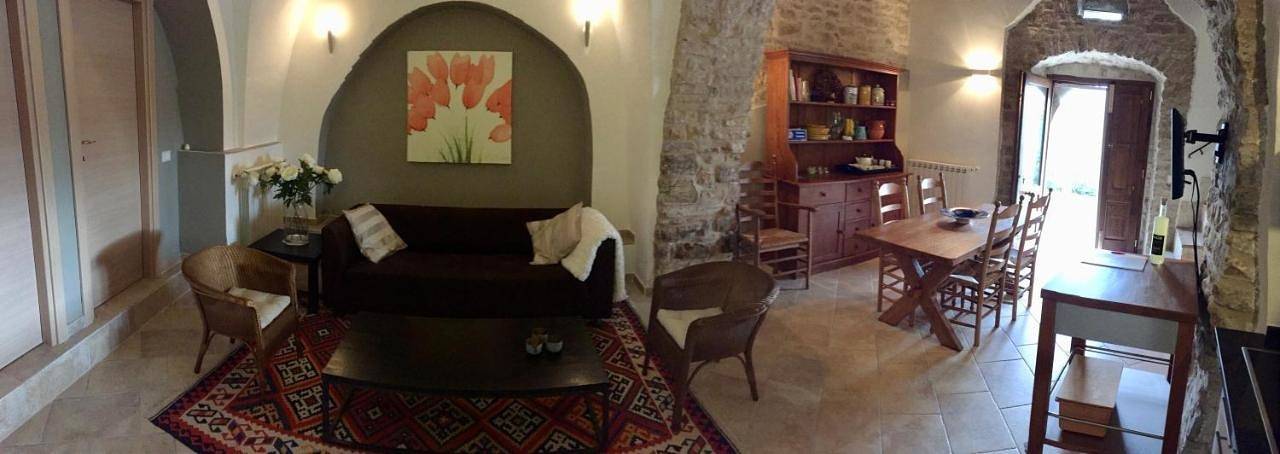 Gîte pour 4 personnes, avec piscine ainsi que jardin et vue dans Molise - 3