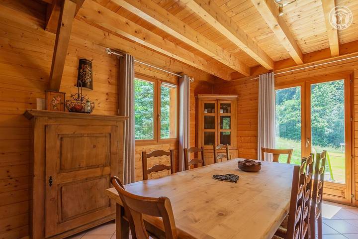 Gîte pour 8 personnes, avec jardin et terrasse à Entremont-le-Vieux - 2