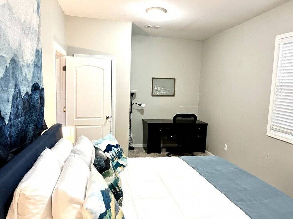 Vibrant Modern Home in the Heart of Greensboro in Greensboro, Guilford County