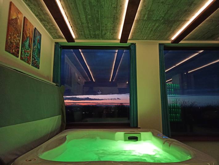 Hütte für 6 Personen, mit Whirlpool und Garten, kinderfreundlich in Slowenien - 2