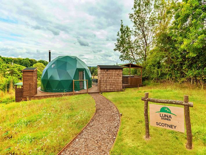 Glamping for 4 people, with Garden in Kent