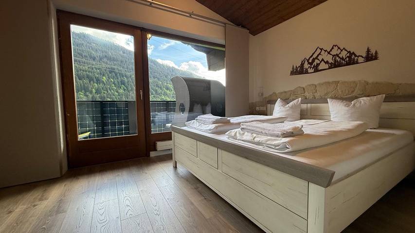 Ferienwohnung für 11 Personen, mit Balkon und Terrasse sowie Garten und Sauna in Dalaas - 4