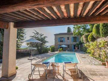 Cottage pour 6 personnes, avec jardin à Montauroux