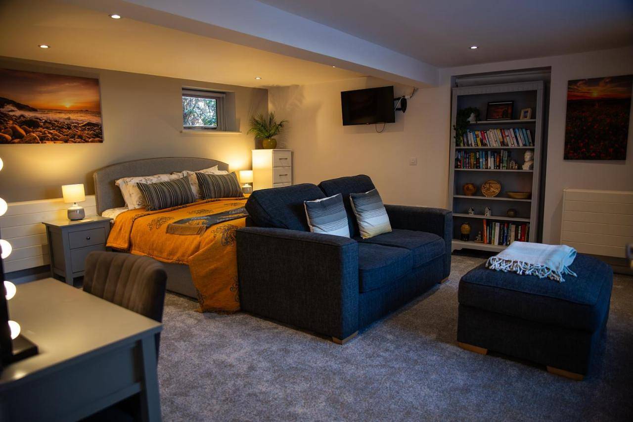 Entire apartment, One-Bedroom Apartment in Truro, Cornwall