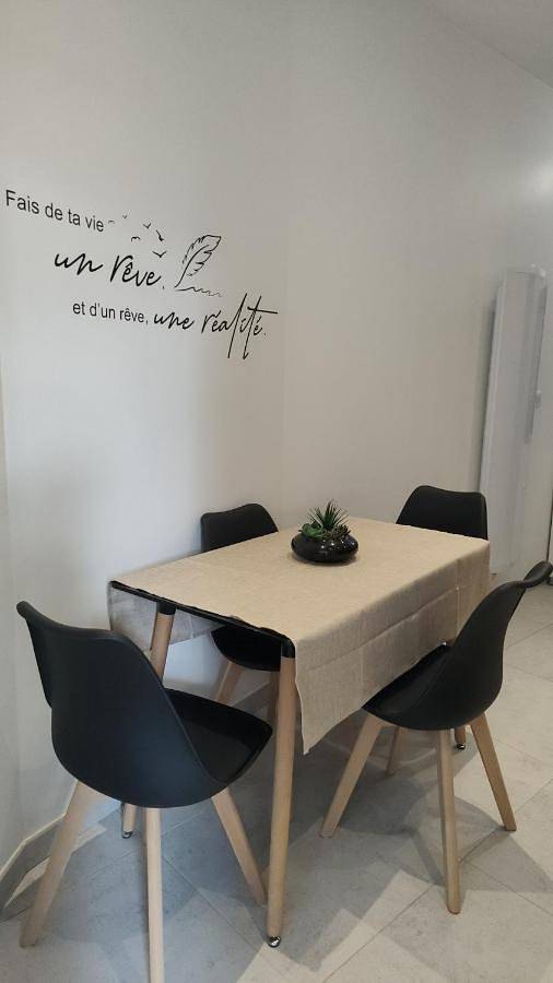 Gîte pour 2 personnes à La Roquette-sur-Var