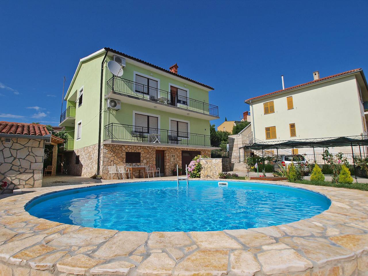 Geheel appartement, Vakantieappartement voor 2 personen met zwembad in Pula, Pula-Medulin