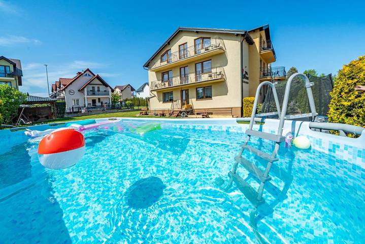 Apartament wakacyjny dla 2 osób, z basen i balkon oraz ogród i widok - 1