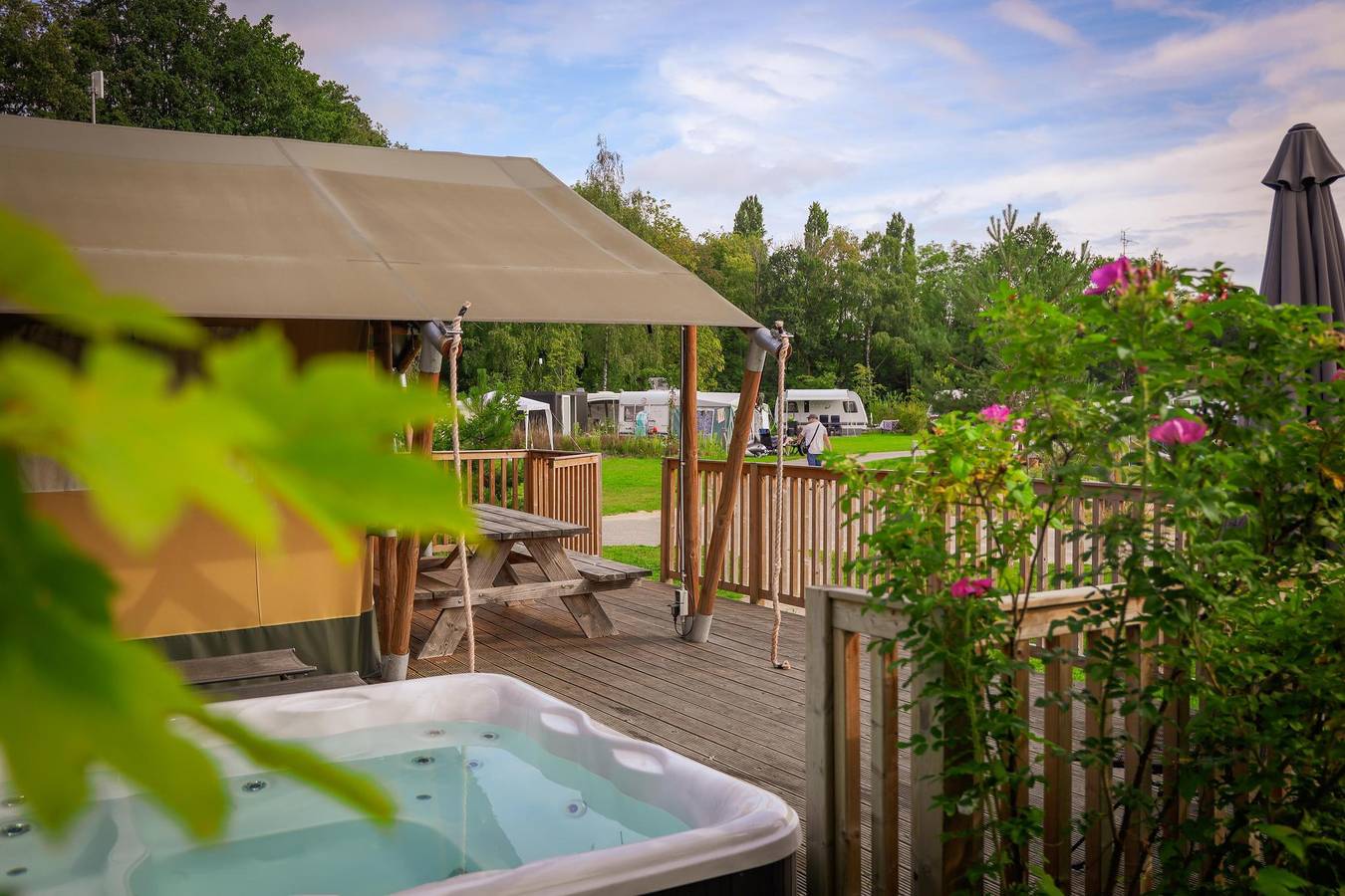 Vakantiepark Sallandshoeve — Wellness-Safarizelt für 6 Personen in Sallandse Heuvelrug