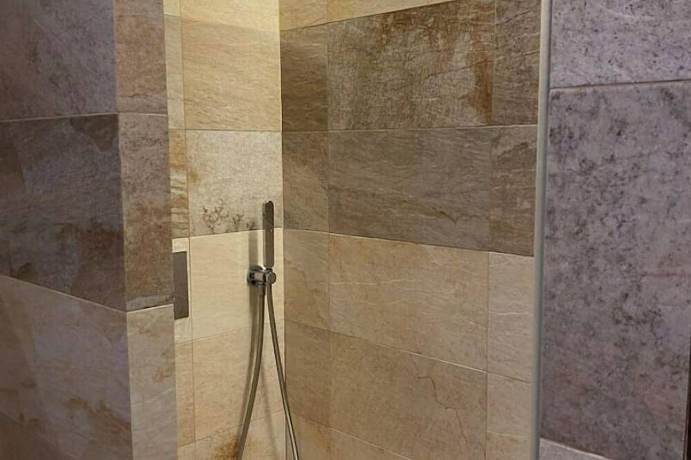 Apartamento entero, Moderno apartamento en Empordà Golf in Gualta, Costa Brava