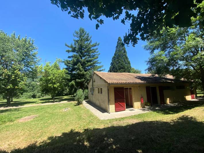 Mobil home pour 8 personnes, avec piscine à Nant - 3