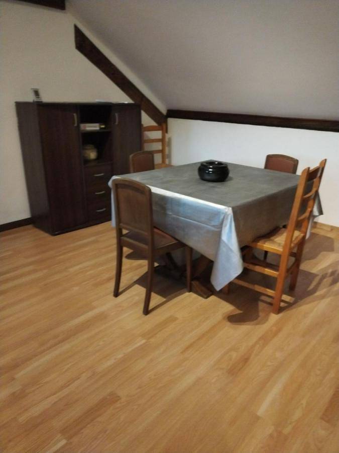 Gîte pour 2 personnes, avec jardin et vue à Cransac - 2