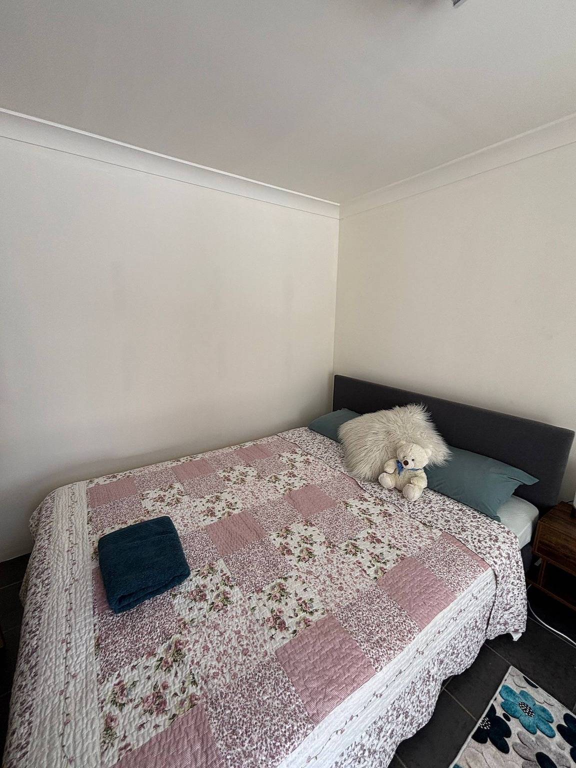 Happy Hut Happy Hut lovely cozy room near beaches shopping transport universiti in Sydney, New South Wales