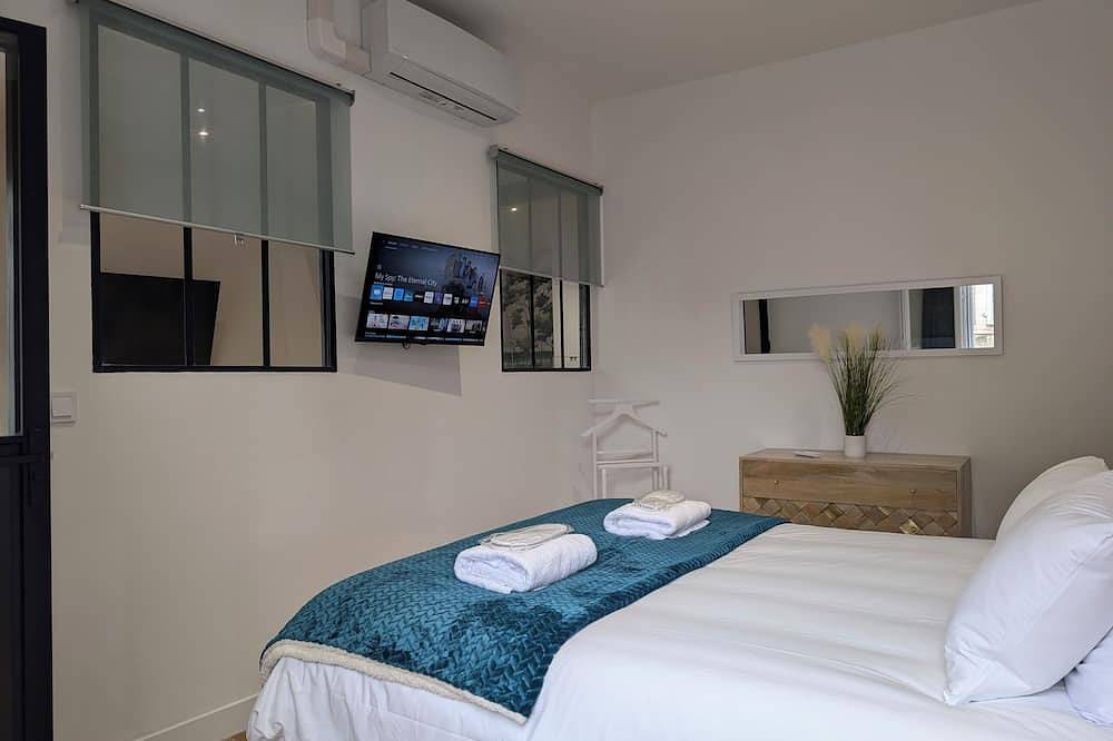 Entire apartment, The Spa - Villa Valmy - Hypercentre in Montluçon, Montluçon region