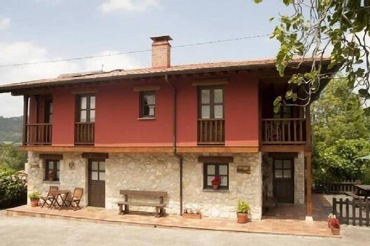 Casa rural para 4 personas, con balcón - 1