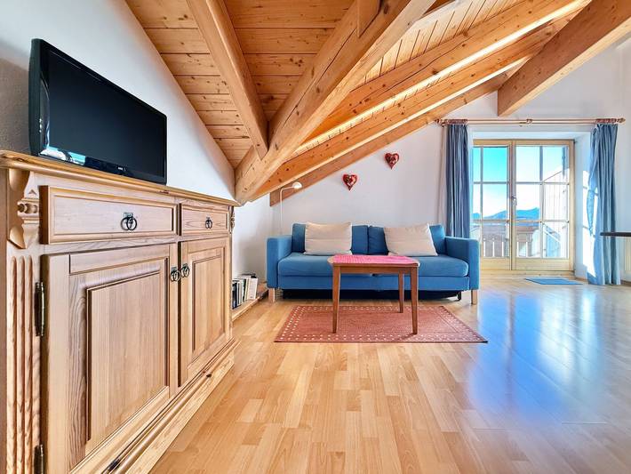 Ferienwohnung für 2 Personen, mit Garten und Ausblick sowie Balkon in Seeg