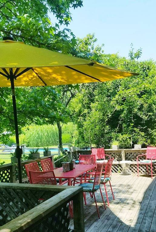 Private Airy Bridgehampton-Sag Harbor Haus mit Pool-in der Nähe von allen. in Bridgehampton, Hamptons