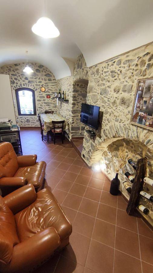 Gîte pour 3 personnes, avec vue et vue sur le lac à Rocchetta Nervina - 4