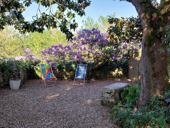 Gîte pour 2 personnes, avec Terrasse et Jardin à Lussac-les-Châteaux - 2