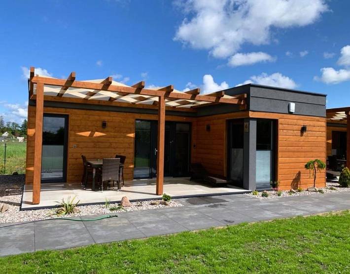 Ferienhaus für 6 Personen, mit Whirlpool und Terrasse sowie Garten und Sauna