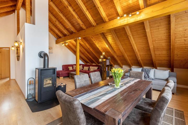 Geheel appartement, Appartement 'Ferienwohnung Auf Dem Hohen' met Wi-Fi in Stadt Hufingen, Hüfingen