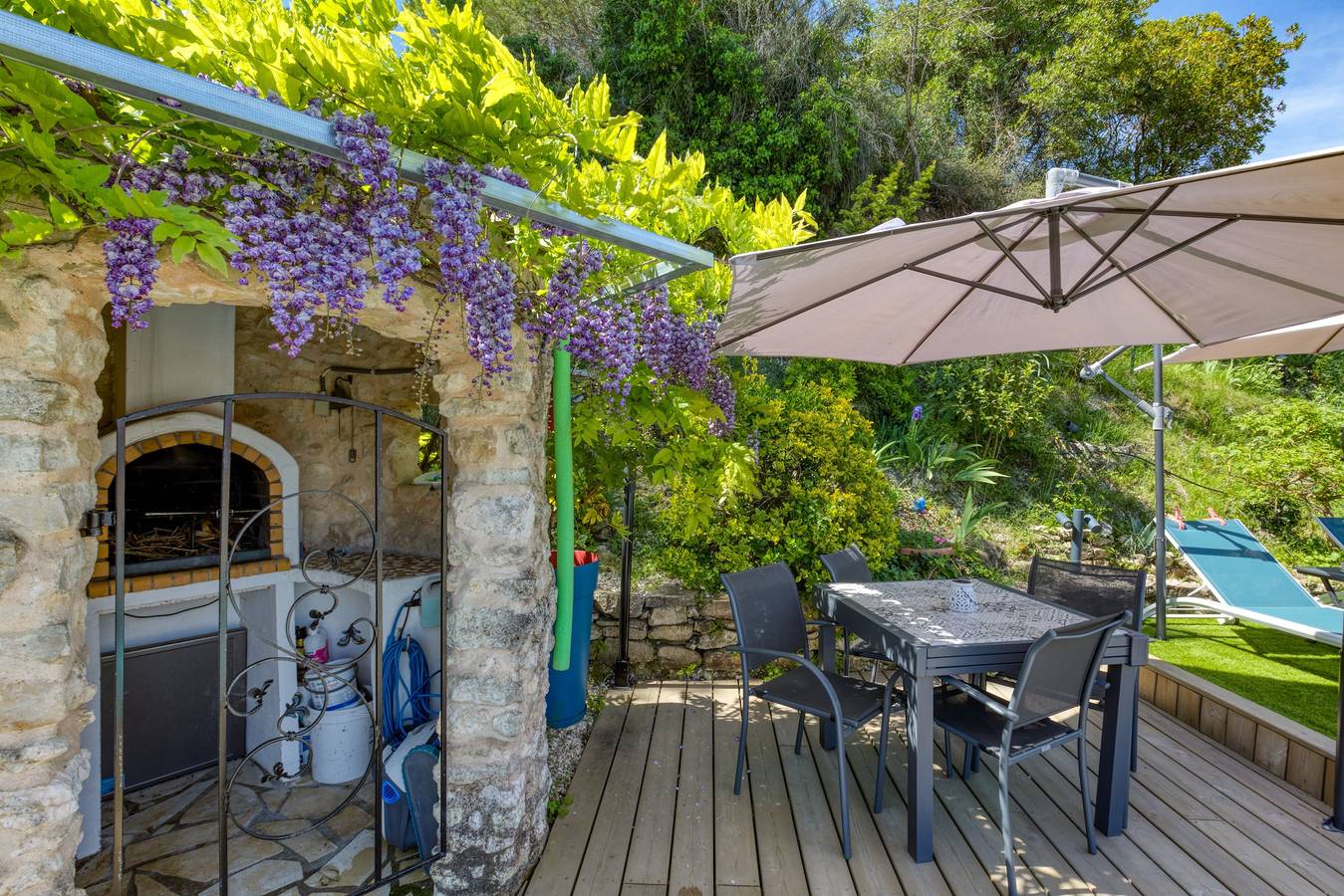 Chambre d’hôtes « Les Vignes » avec entrée privée, Wi-Fi et climatisation in Puisserguier, Côte méditerranéenne (France)