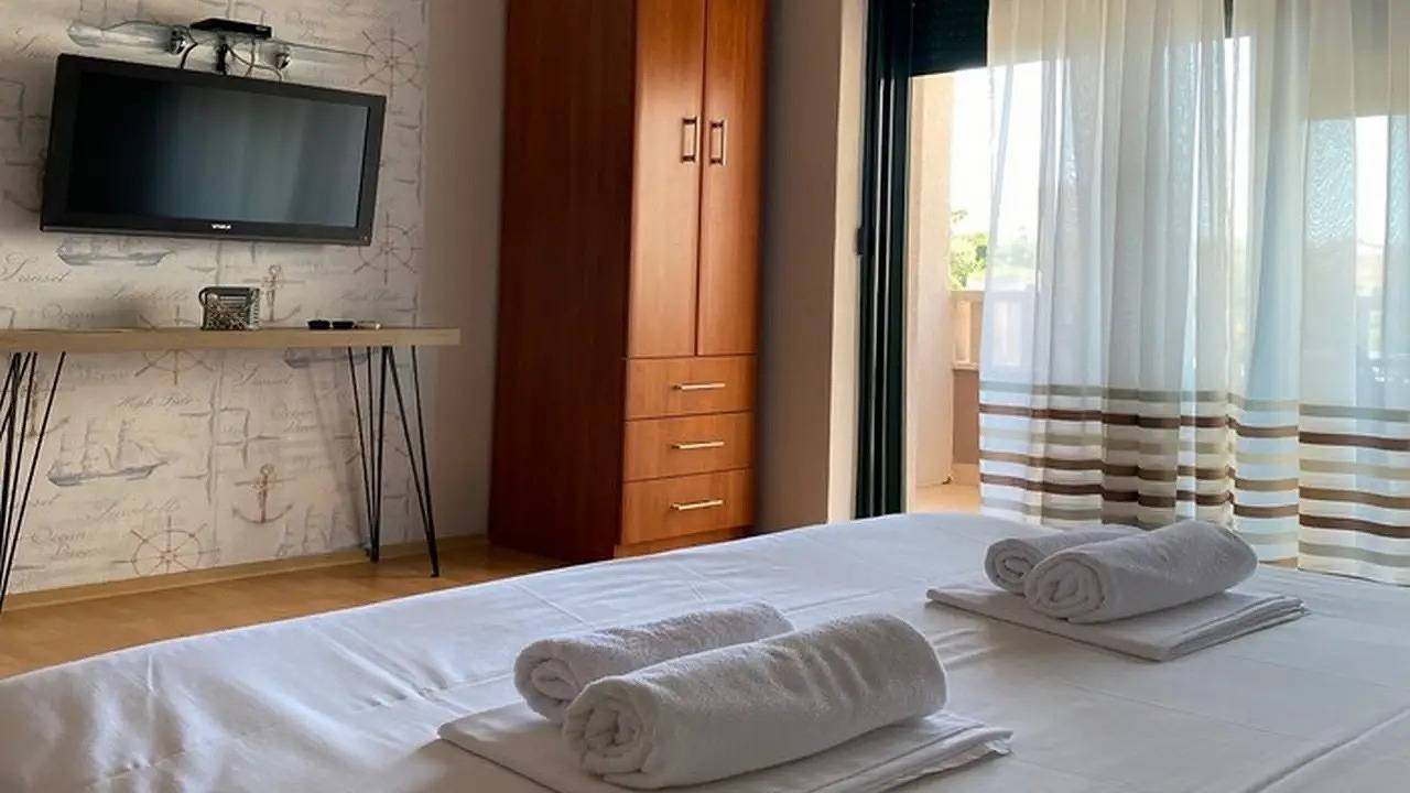 Hel ferieleilighet, Ferienwohnung für 4 Personen (30 m²) in Promajna in Promajna, Makarska Riviera