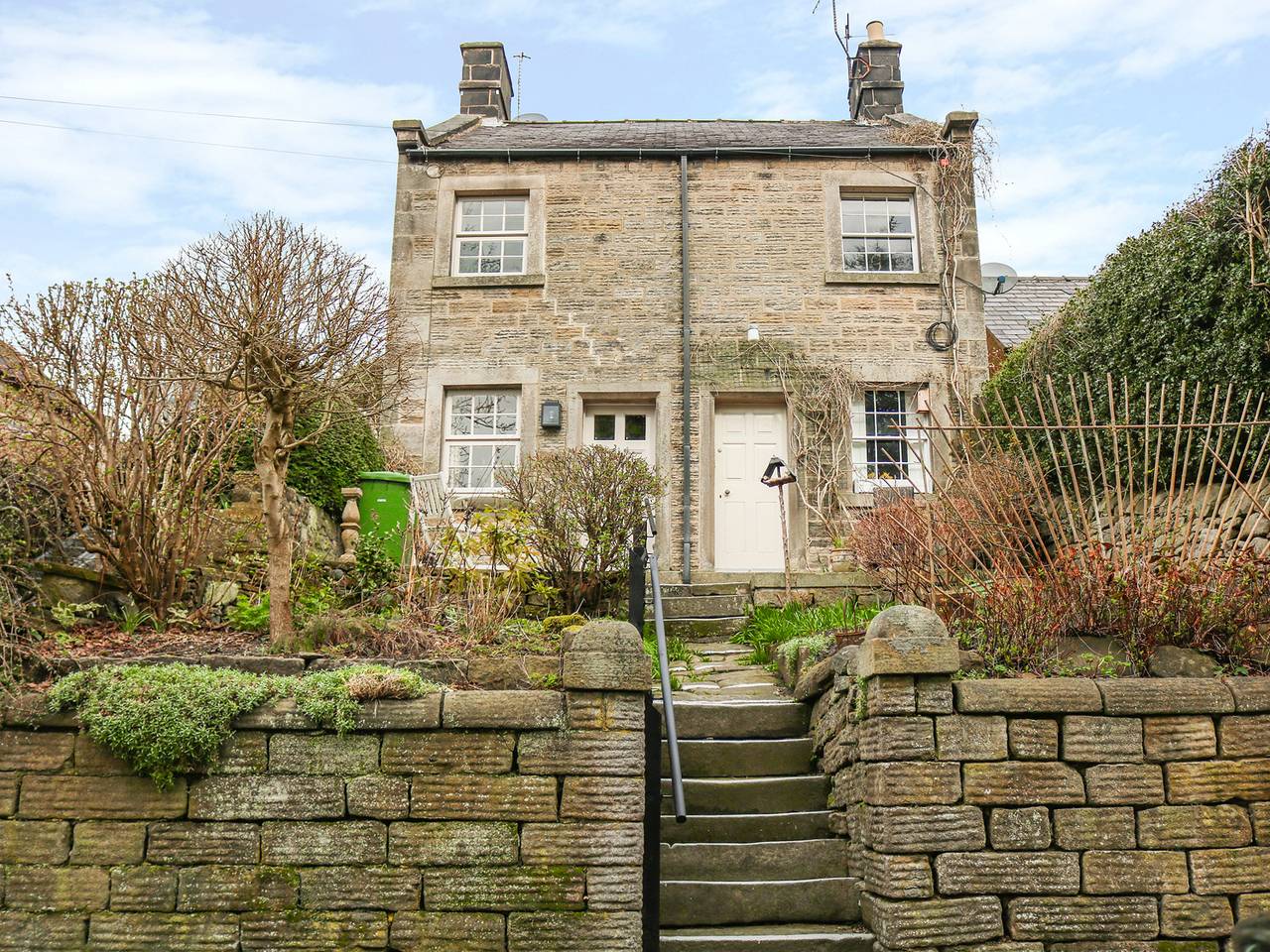 Ash Cottage in Baslow and Bubnell, Derbyshire