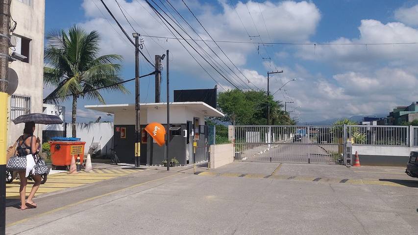 Casas e apartamentos de temporada para 4 pessoas no Guarujá