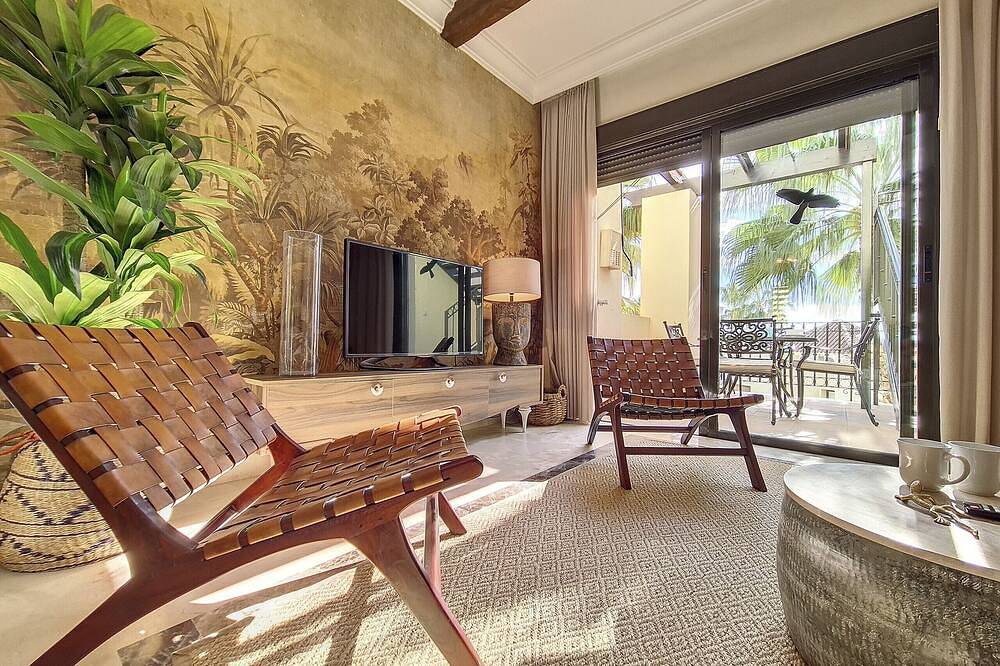 Entire apartment, Penthouse apartment with sea and pool views in Roda Golf, San Javier