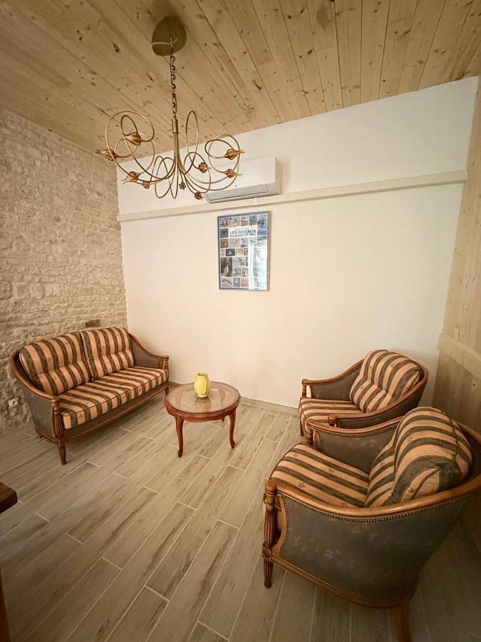 Location de vacances pour 13 personnes, avec jardin et vue à Marsilly - 3