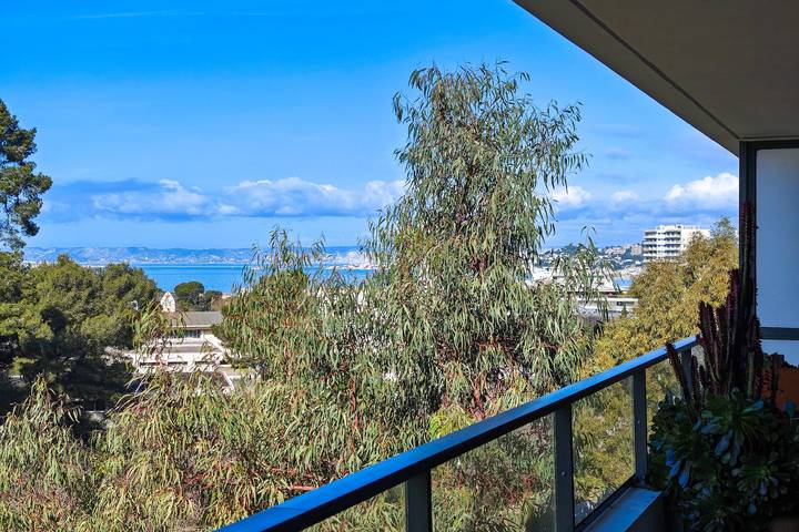 Gîte pour 6 personnes, avec terrasse, adapté aux familles dans La Pointe-Rouge