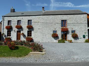 Location de vacances pour 2 personnes, avec jardin dans Région de Namur