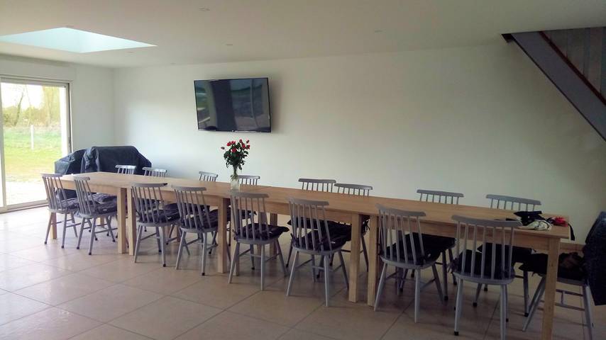 Gîte pour 14 personnes, avec terrasse et jardin