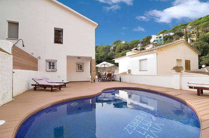 Casa rural para 6 personas, con terraza, Se admiten mascotas en Canyelles - 2