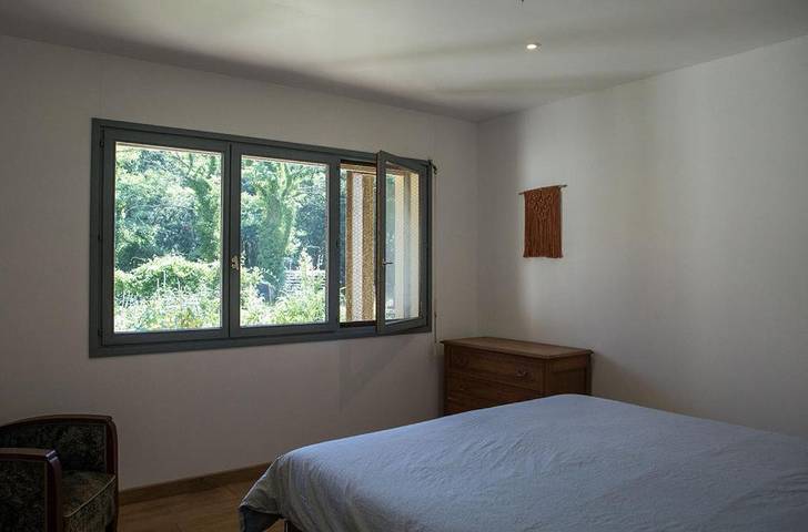 Gîte pour 2 personnes, avec Terrasse et Jardin ainsi que Piscine et Vue à Saint-Michel-Escalus - 4